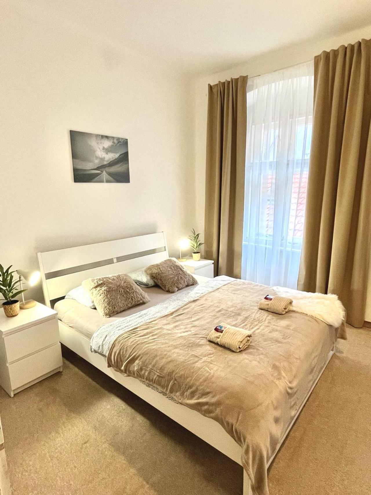 Apartment Lea - Old Town Bratislava Exteriér fotografie